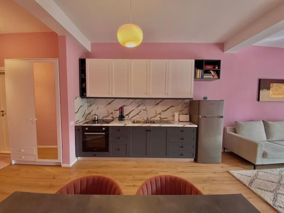 Coral Apartment - City Center ติรานา ภายนอก รูปภาพ
