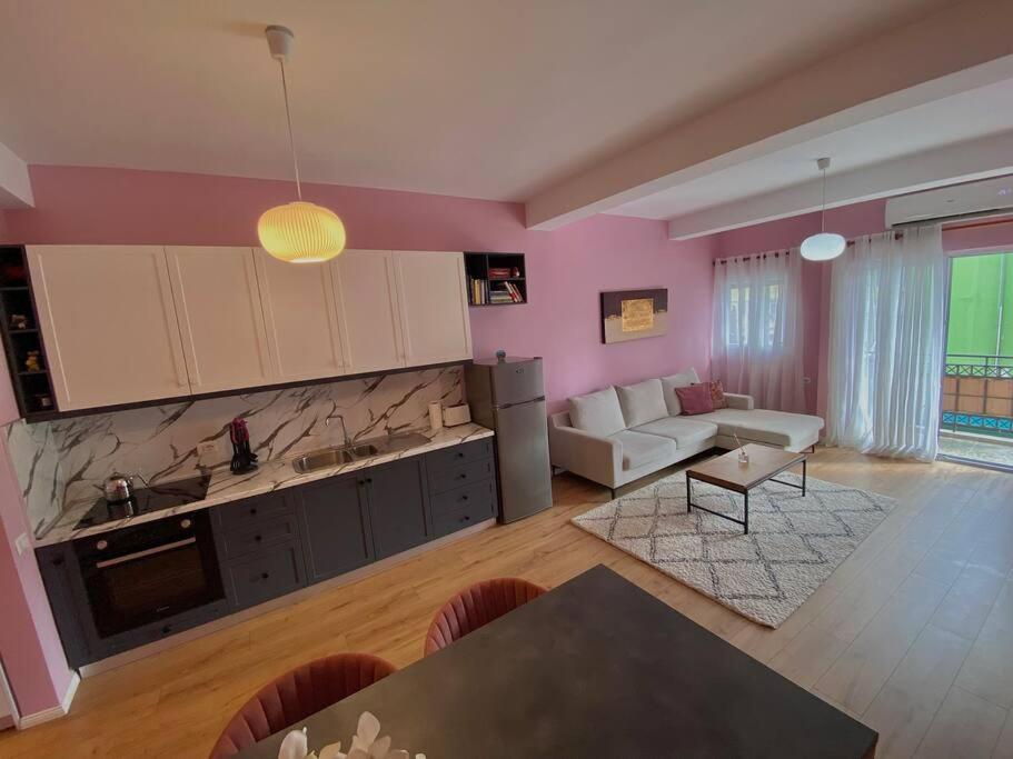 Coral Apartment - City Center ติรานา ภายนอก รูปภาพ